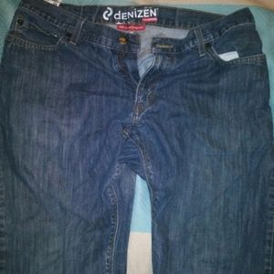 Levi Denizen jeans